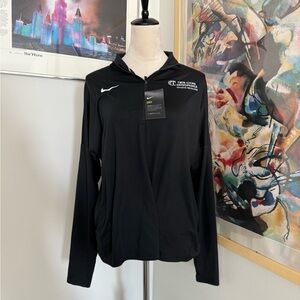 NWT Nike running quarter zip Twin City Orthopedics